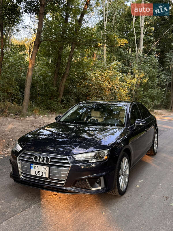 Audi A4 2015