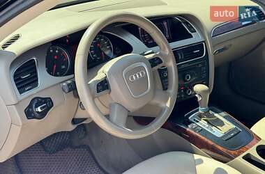 Седан Audi A4 2012 в 