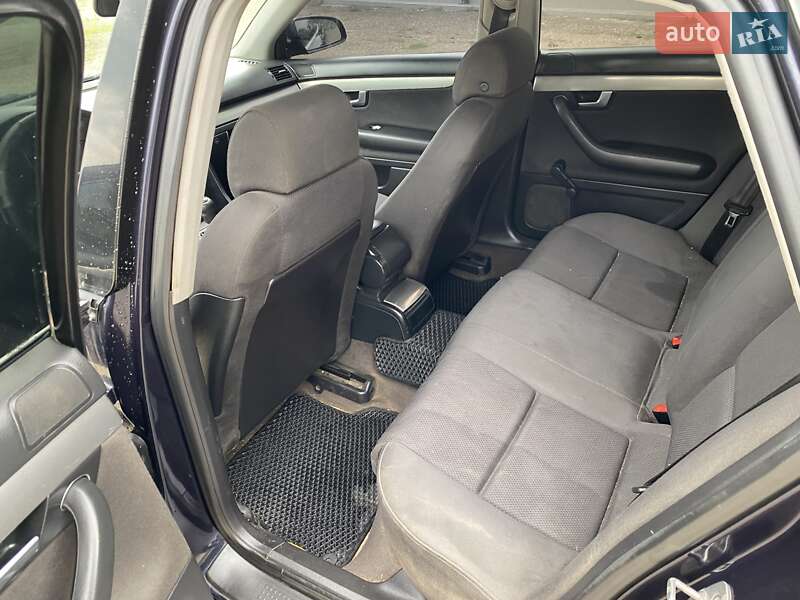 Седан Audi A4 2001 в Черновцах