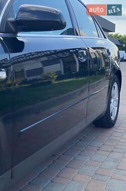 Седан Audi A4 2001 в 