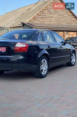 Седан Audi A4 2001 в 
