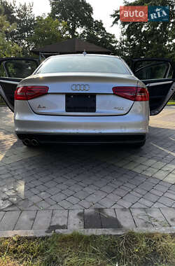 Седан Audi A4 2015 в 