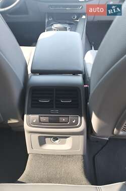 Седан Audi A4 2018 в 