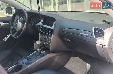 Седан Audi A4 2010 в 
