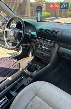 Универсал Audi A4 1999 в 