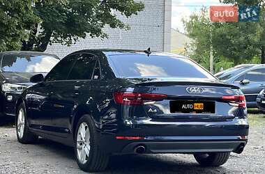 Седан Audi A4 2016 в 