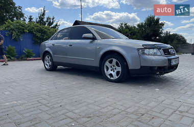Седан Audi A4 2001 в 