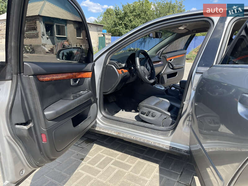 Седан Audi A4 2001 в Краматорске