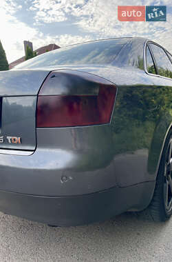 Седан Audi A4 2001 в 