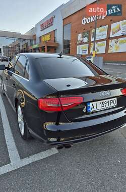 Седан Audi A4 2015 в 