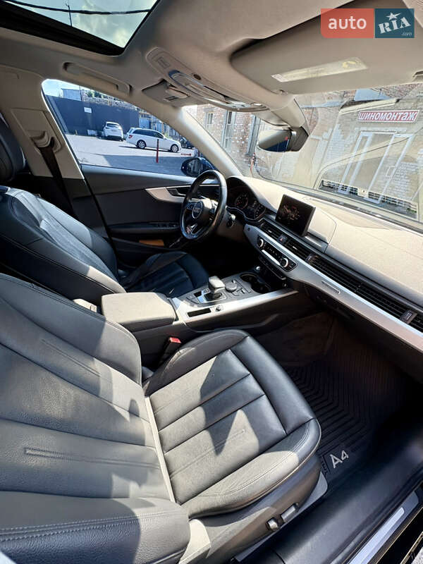 Седан Audi A4 2015 в Киеве