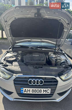 Седан Audi A4 2014 в 