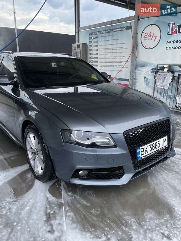Audi A4 2011