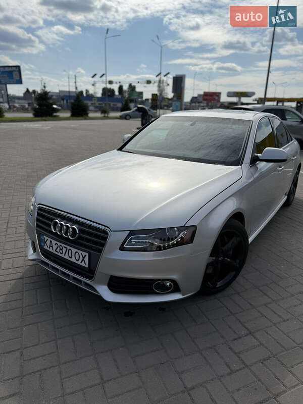 Седан Audi A4 2011 в Киеве