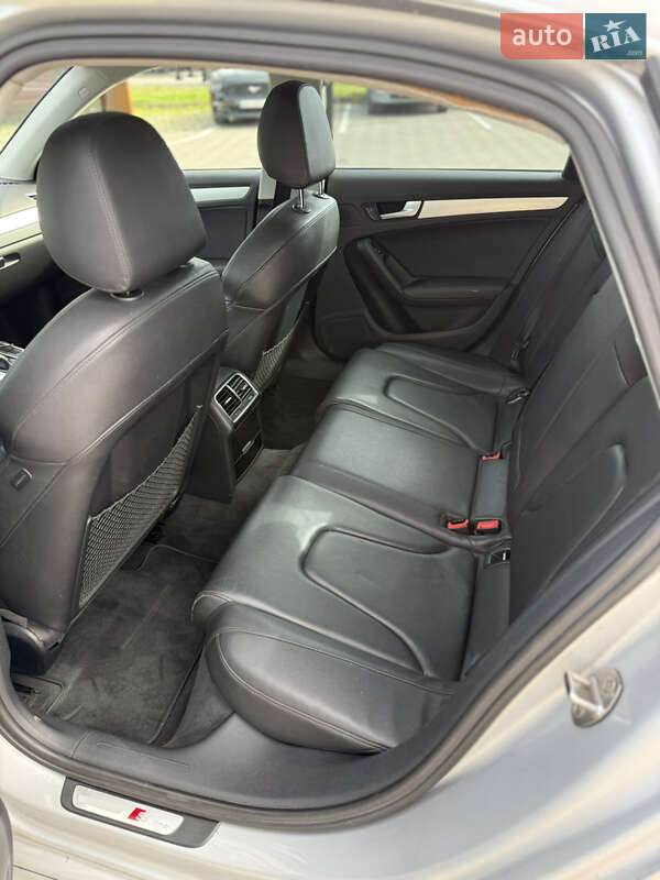 Седан Audi A4 2011 в Киеве