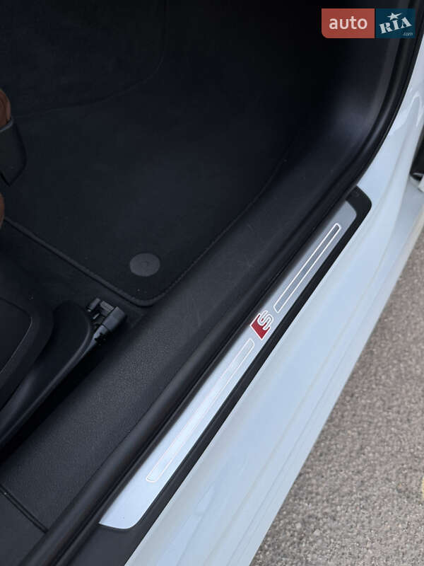 Седан Audi A4 2020 в Кривом Роге