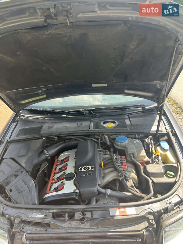 Седан Audi A4 2001 в Литине