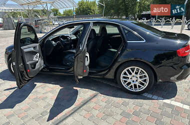 Седан Audi A4 2013 в 