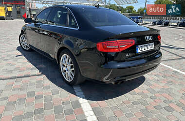 Седан Audi A4 2013 в 
