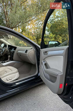 Седан Audi A4 2010 в 