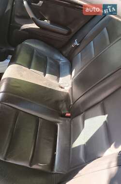 Седан Audi A4 2001 в 