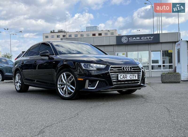 Седан Audi A4 2019 в 