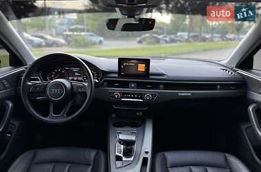 Седан Audi A4 2019 в 