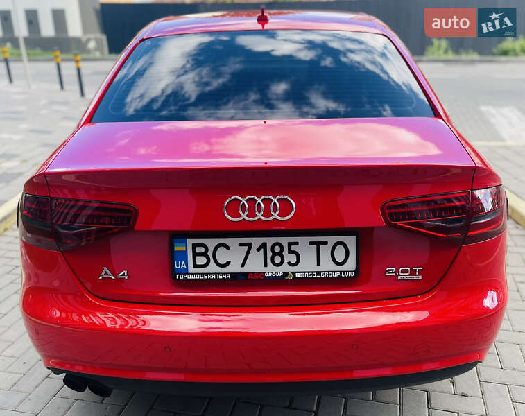 Седан Audi A4 2013 в Львове