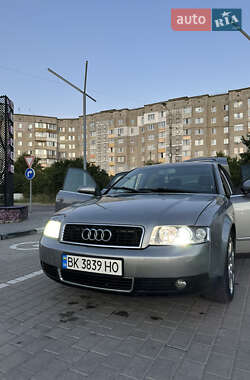 Седан Audi A4 2004 в 