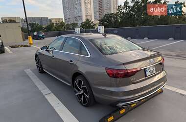 Седан Audi A4 2020 в 