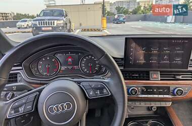 Седан Audi A4 2020 в 