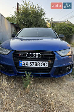 Седан Audi A4 2015 в Одессе