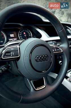 Седан Audi A4 2015 в 