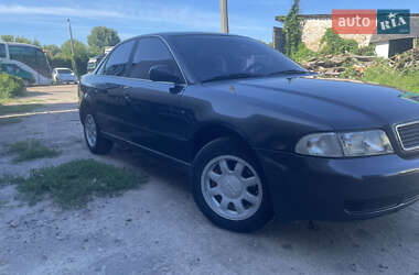 Седан Audi A4 1998 в 