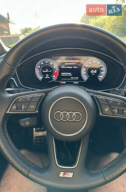 Седан Audi A4 2020 в 