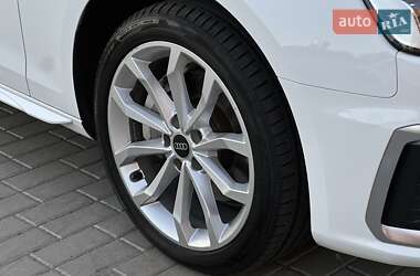 Седан Audi A4 2021 в 