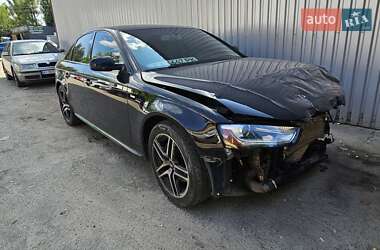 Седан Audi A4 2014 в Києві