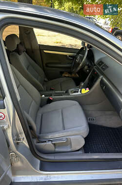 Седан Audi A4 2001 в 