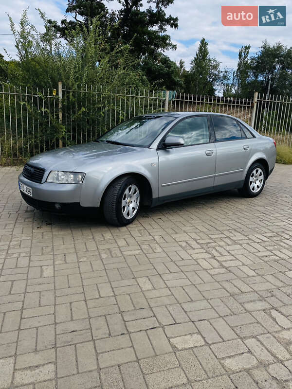 Седан Audi A4 2002 в Краматорске