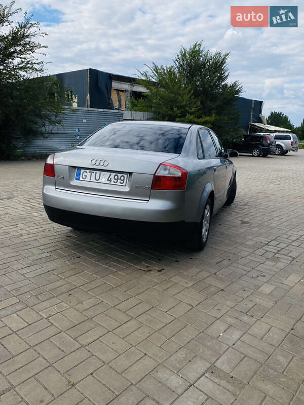 Седан Audi A4 2002 в Краматорске
