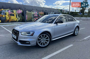 Седан Audi A4 2015 в Киеве