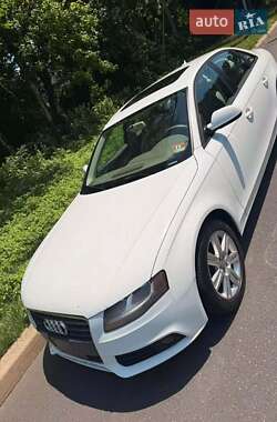 Седан Audi A4 2011 в Вінниці