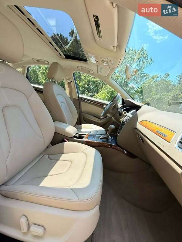 Седан Audi A4 2011 в Виннице