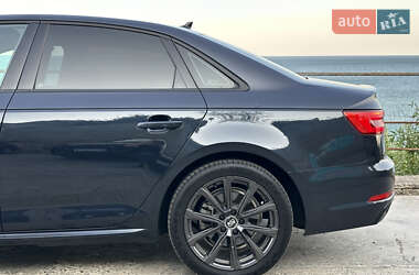 Седан Audi A4 2017 в 