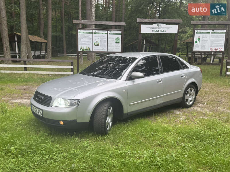 Седан Audi A4 2002 в Одессе