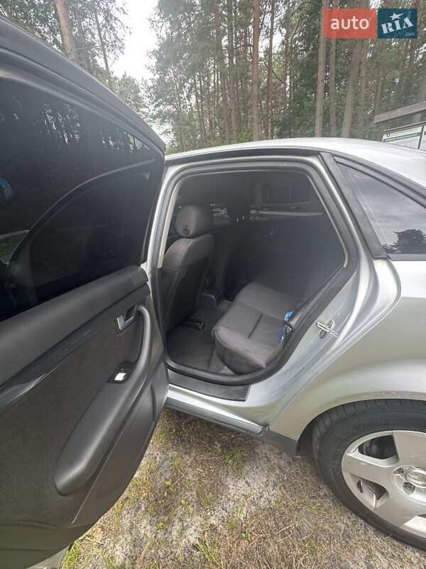 Седан Audi A4 2002 в Одессе
