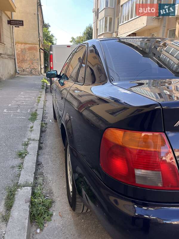 Седан Audi A4 1996 в Тернополе