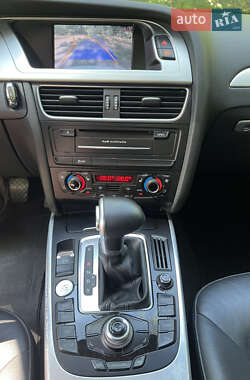Седан Audi A4 2012 в 