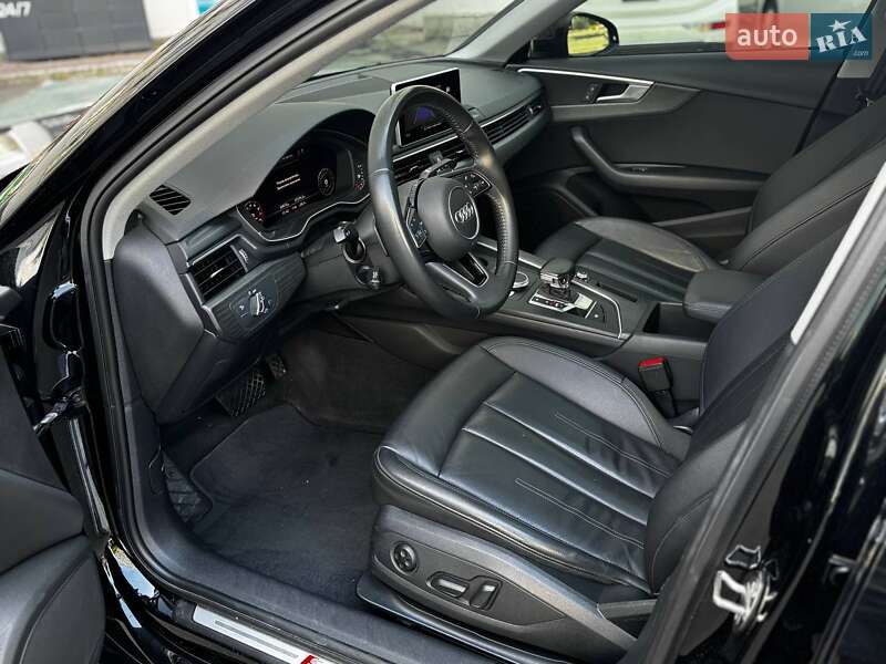 Седан Audi A4 2018 в Киеве