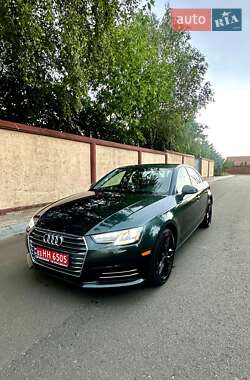 Седан Audi A4 2017 в 